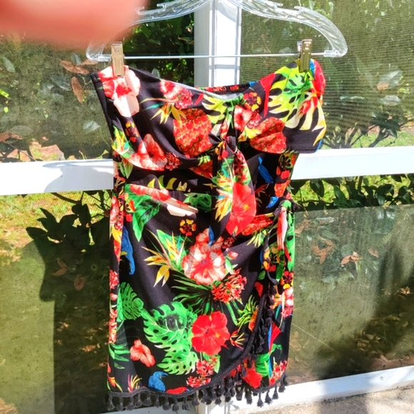 VENUS Dresses & Skirts - Venus tropical tassel mini dress